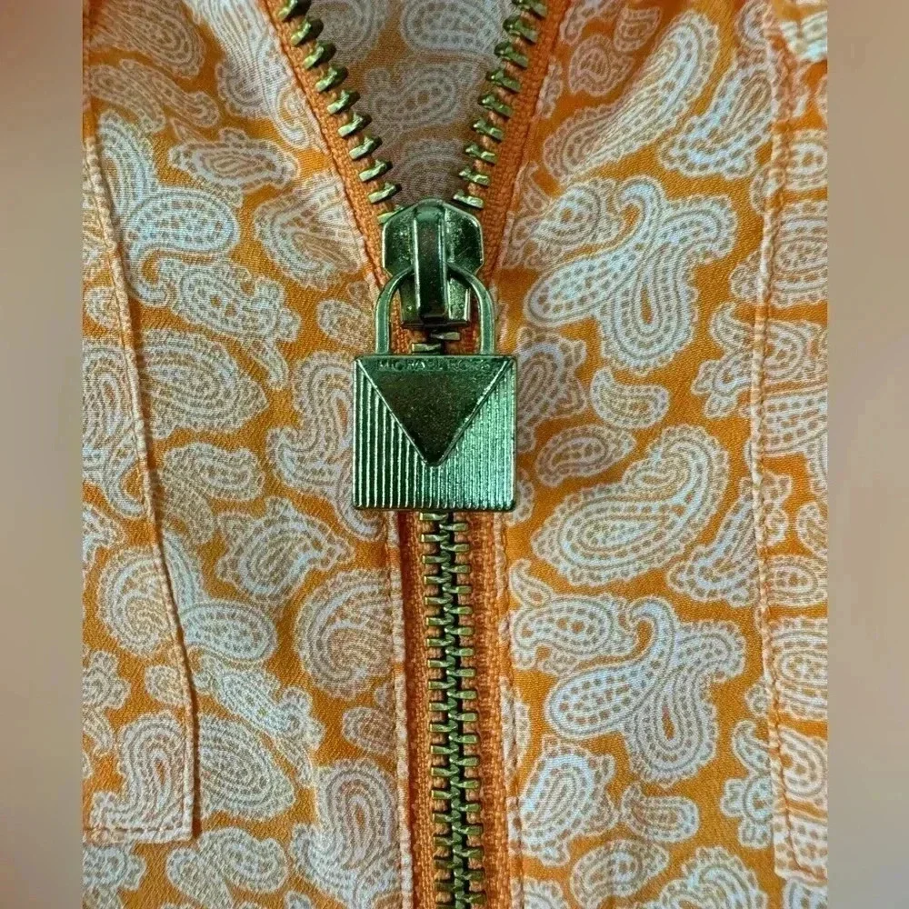 Women’s NWT Sz Sm Michael Kors Blouse and size 27 Mavi Straight Leg Jeans‎